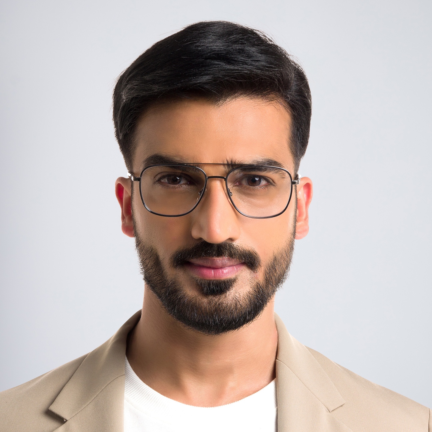 Shop EYE'M Square Eyeglasses in Silver online.