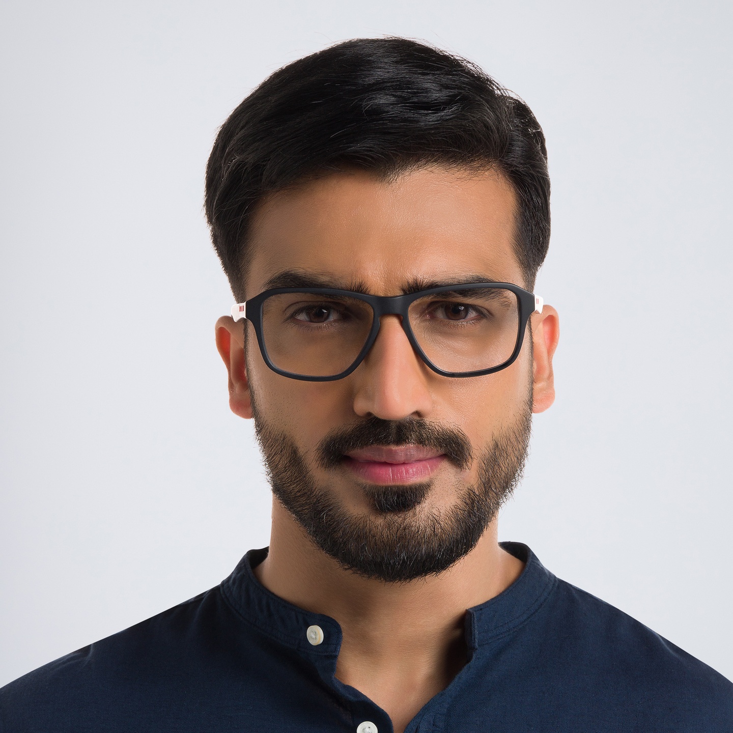 تسوق نظارة طبية بإطار مستطيل واسع EYE'M بلون أسود أونلاين.